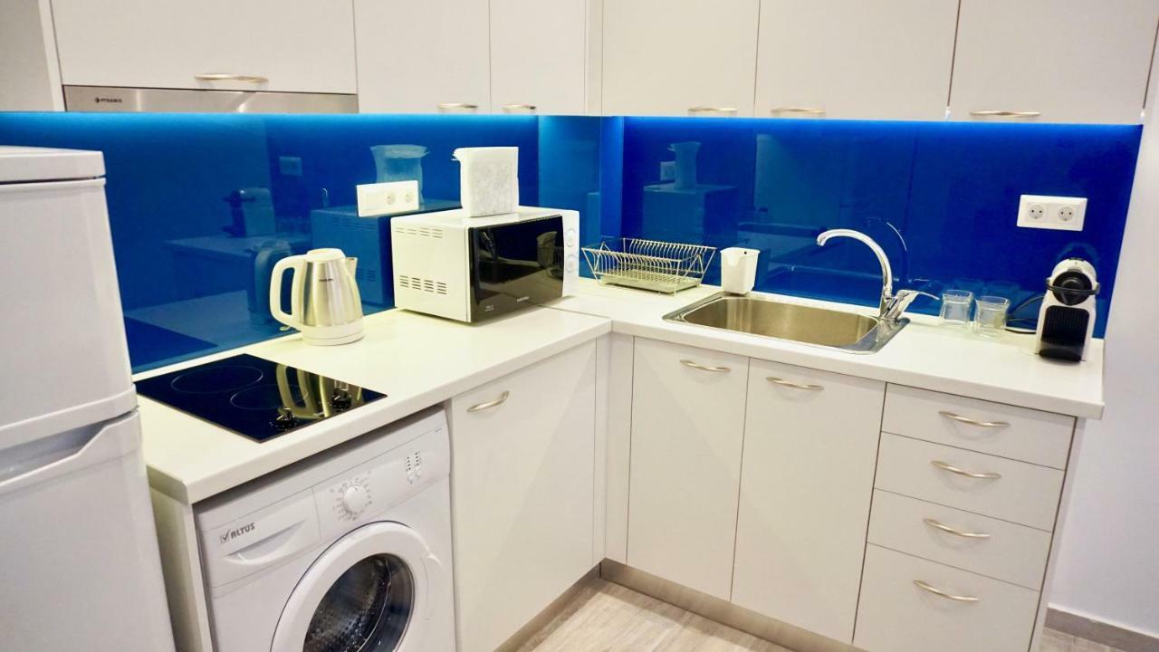 Modern & Central Apt In أثينا المظهر الخارجي الصورة